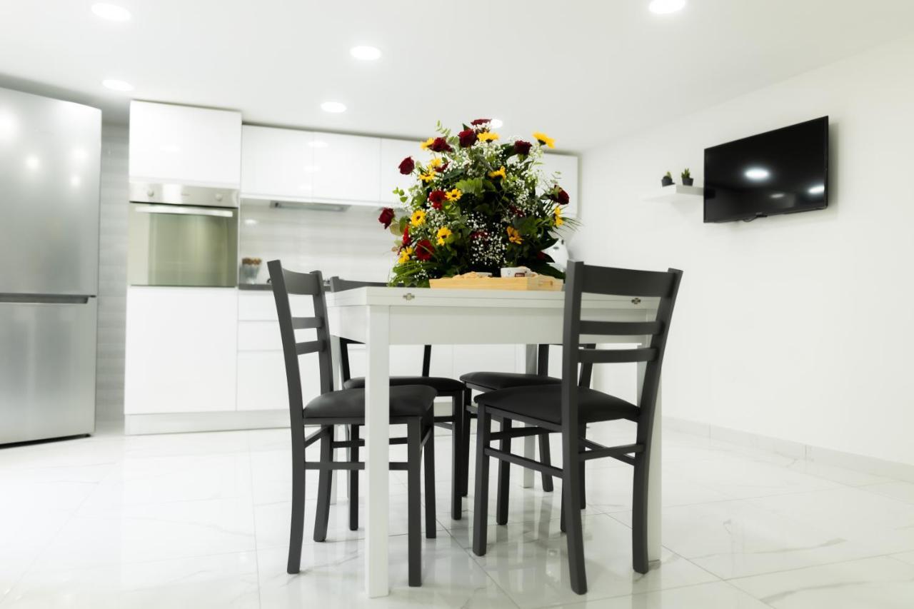 Dimora F&F Apartment Naples Exterior photo
