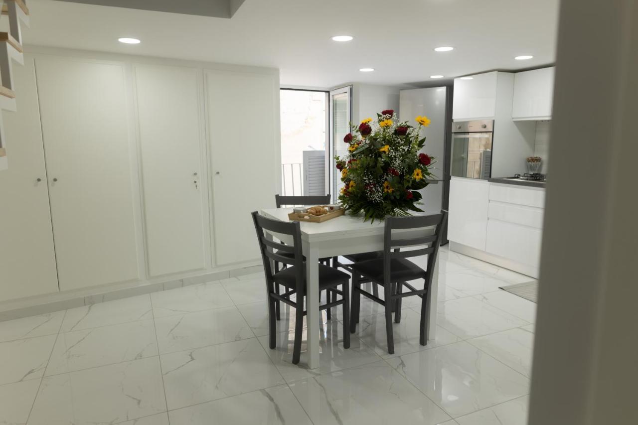 Dimora F&F Apartment Naples Exterior photo
